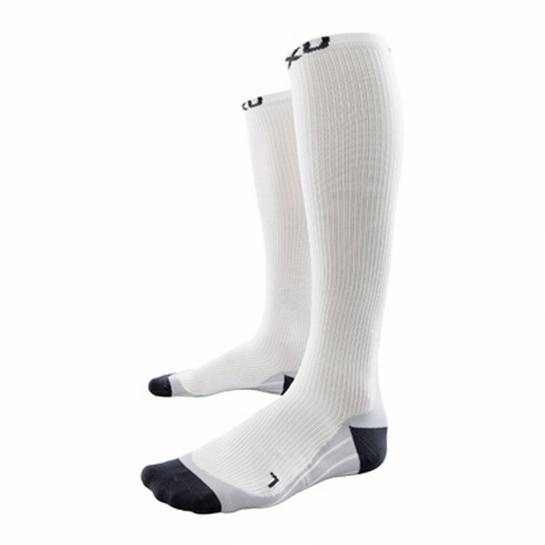 2XU- Chaussette de compression race 1368 Blanc